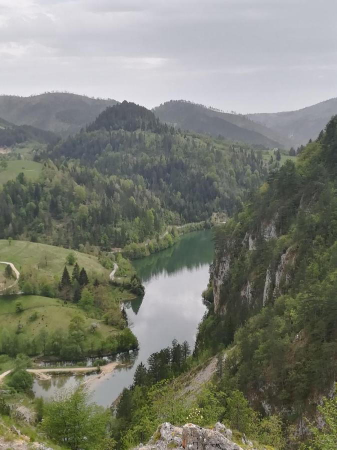 Konak Hotel Bajina Basta Luaran gambar